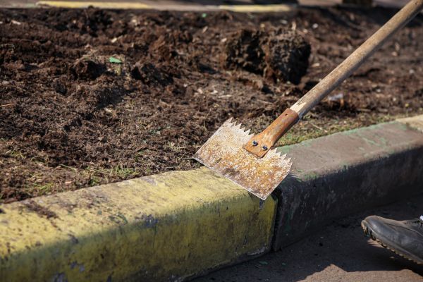 Sidewalk Paint Stripping
